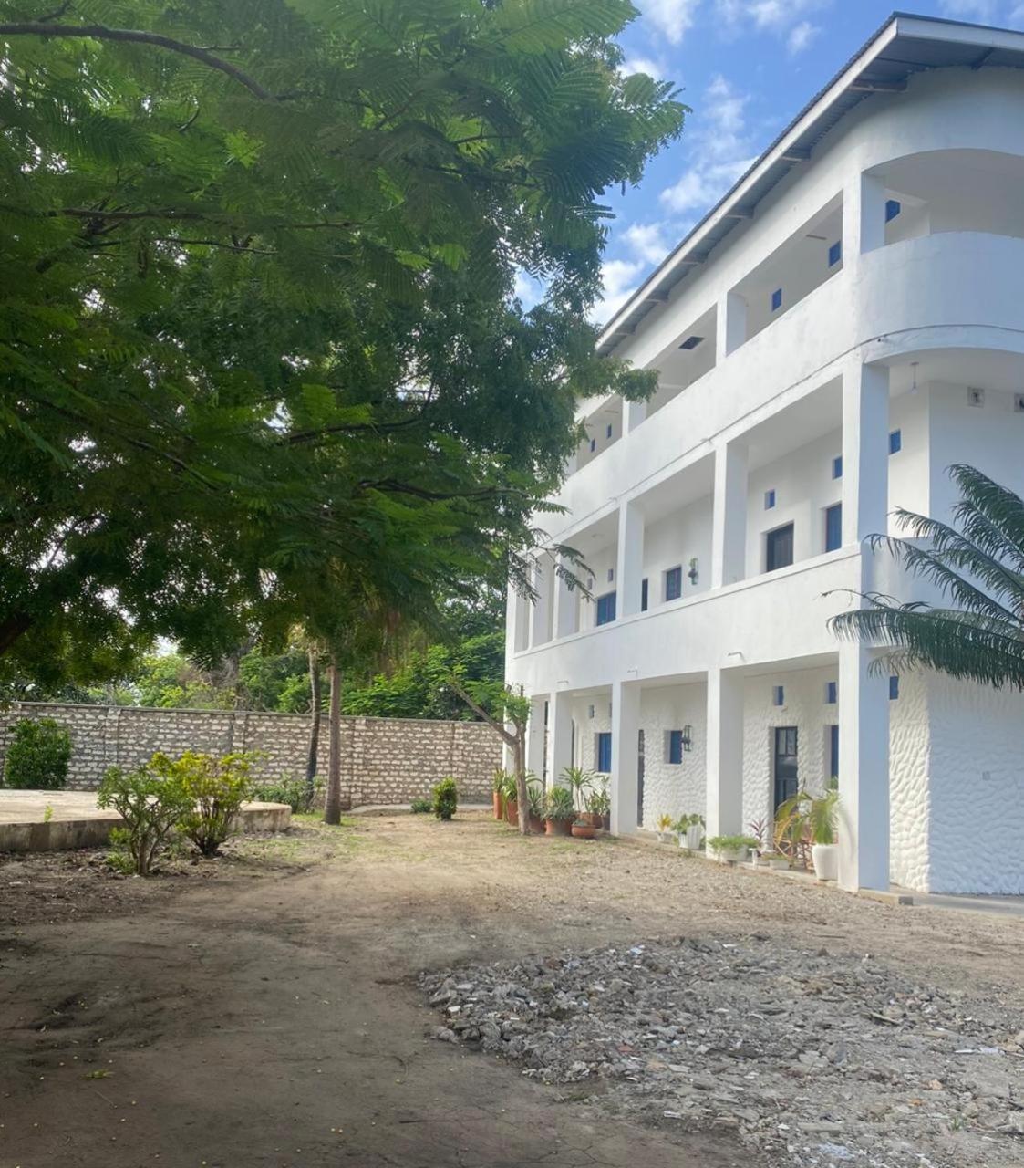 Ocean Paradise Beach Apartment Galu Exterior photo